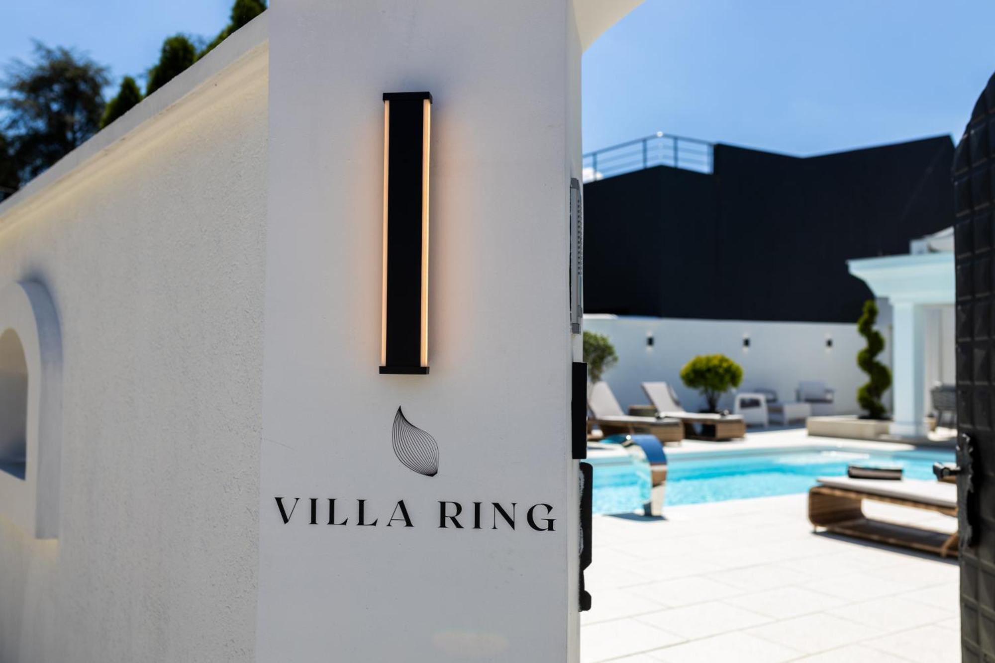 Ring Pool & Padel